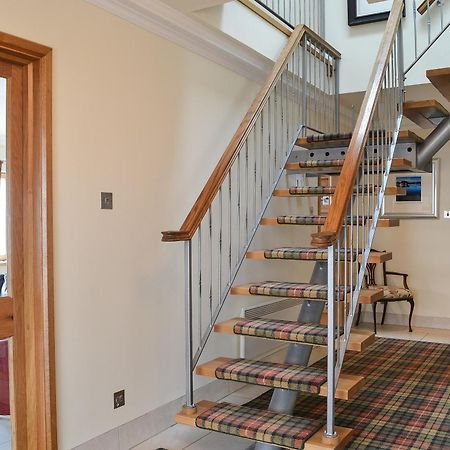 Waterside Villa Тинабруик Екстериор снимка
