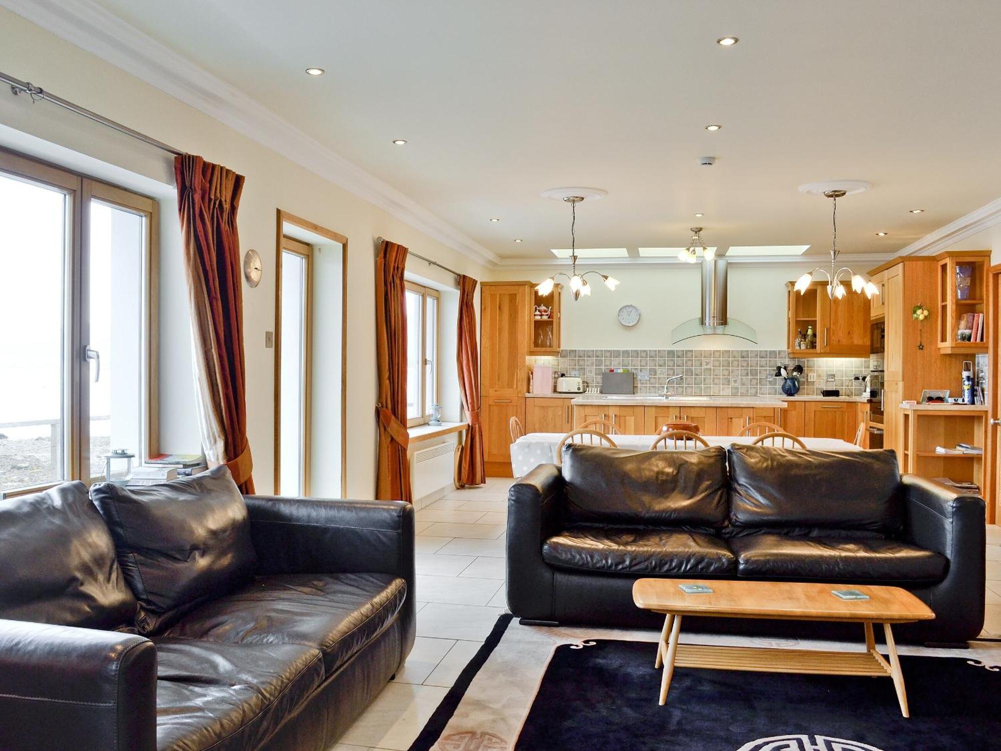 Waterside Villa Тинабруик Екстериор снимка