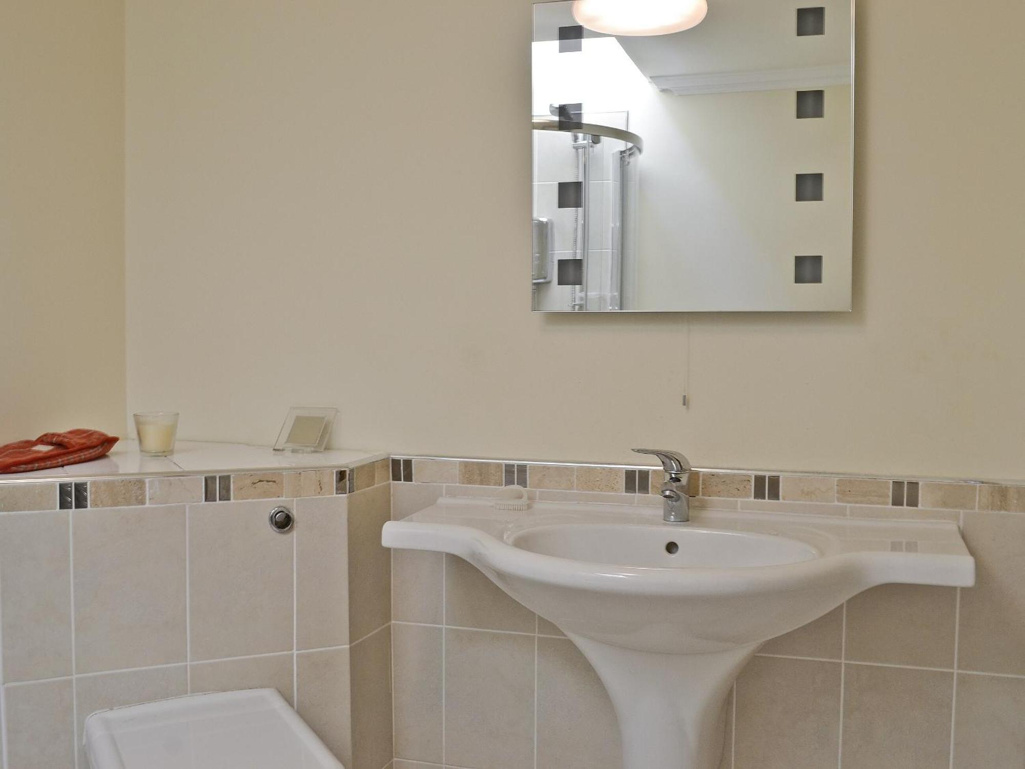 Waterside Villa Тинабруик Екстериор снимка