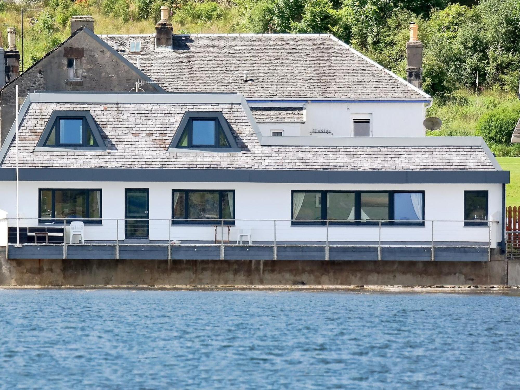 Waterside Villa Тинабруик Екстериор снимка